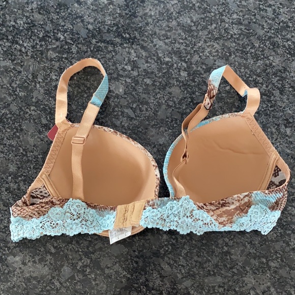 Women’s bra - Picture 2 of 3
